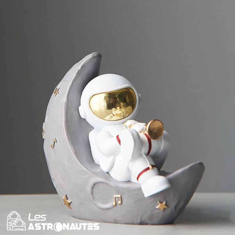 Figurine Astronaute Trompettiste - ​Drones Professionnels & Grand Public | Boutique Française​ - Doll