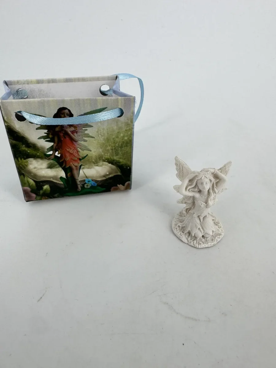 Fée qui se coiffe – dans sa boite - Saldi Straordinari – Offerte Speciali Disponibili Adesso Bougie Saint Gabriel Archange