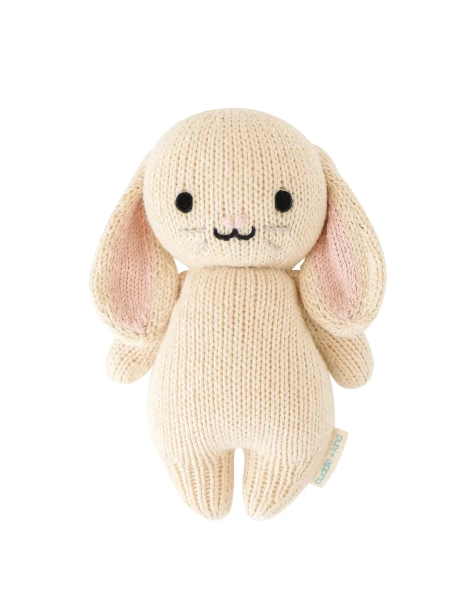 Peluche - Bébé lapin 7"- Avoine - Cuddle + kind - Boutique Maman & Bébé – Produits Essentiels au Quotidien Peluche musicale pour bébé – Dès 0 an | Action LU
