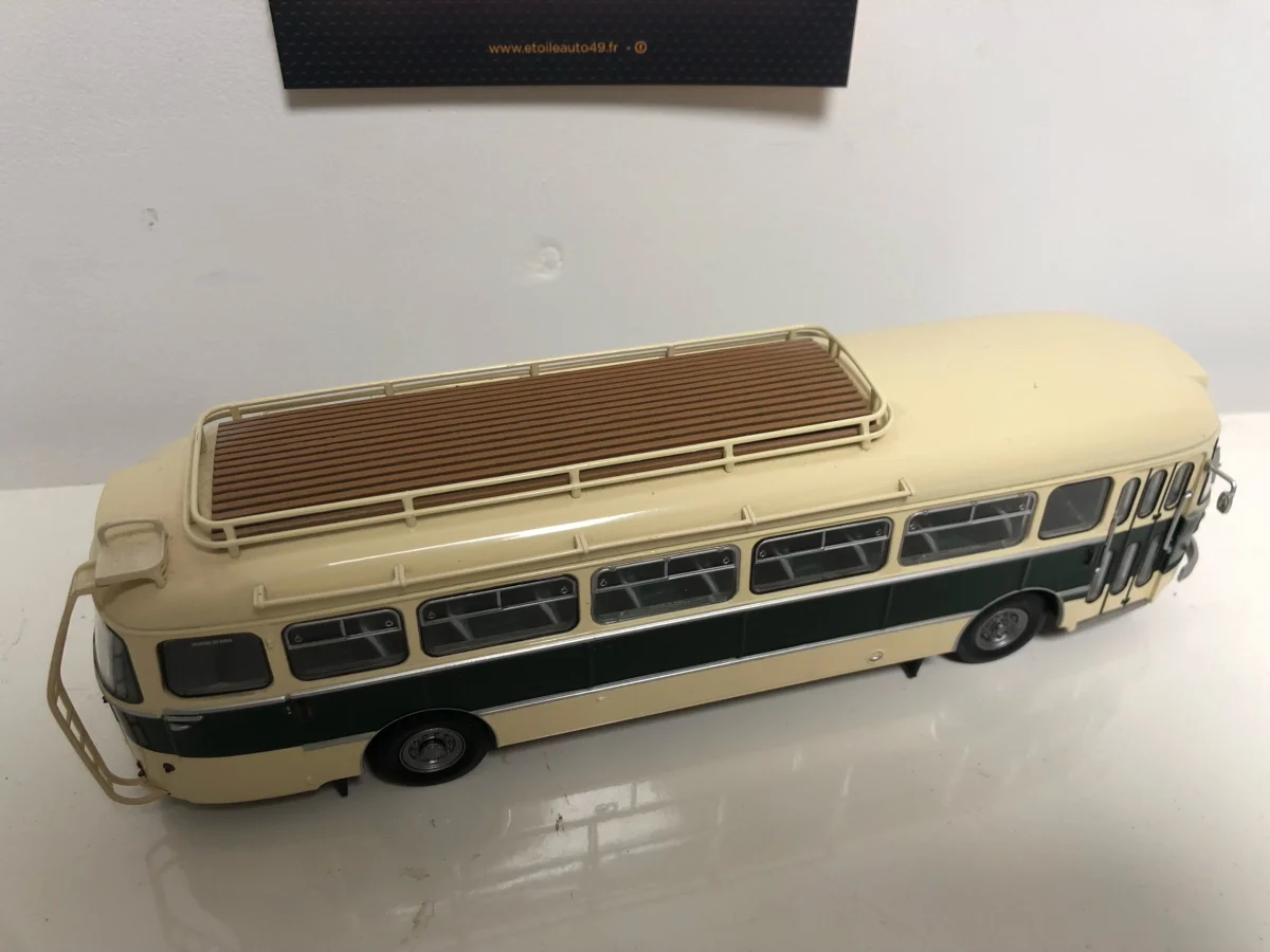 Miniature Ancien Bus Parisien RATP 1/43 - Vins Rouges Harmonieux pour Chaque Occasion - Bus ratp