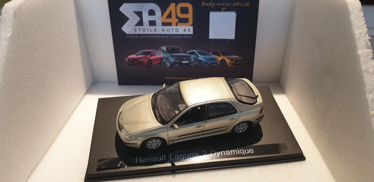 Renault Laguna Dynamique 1/43 Vins Rouges Harmonieux Occasion