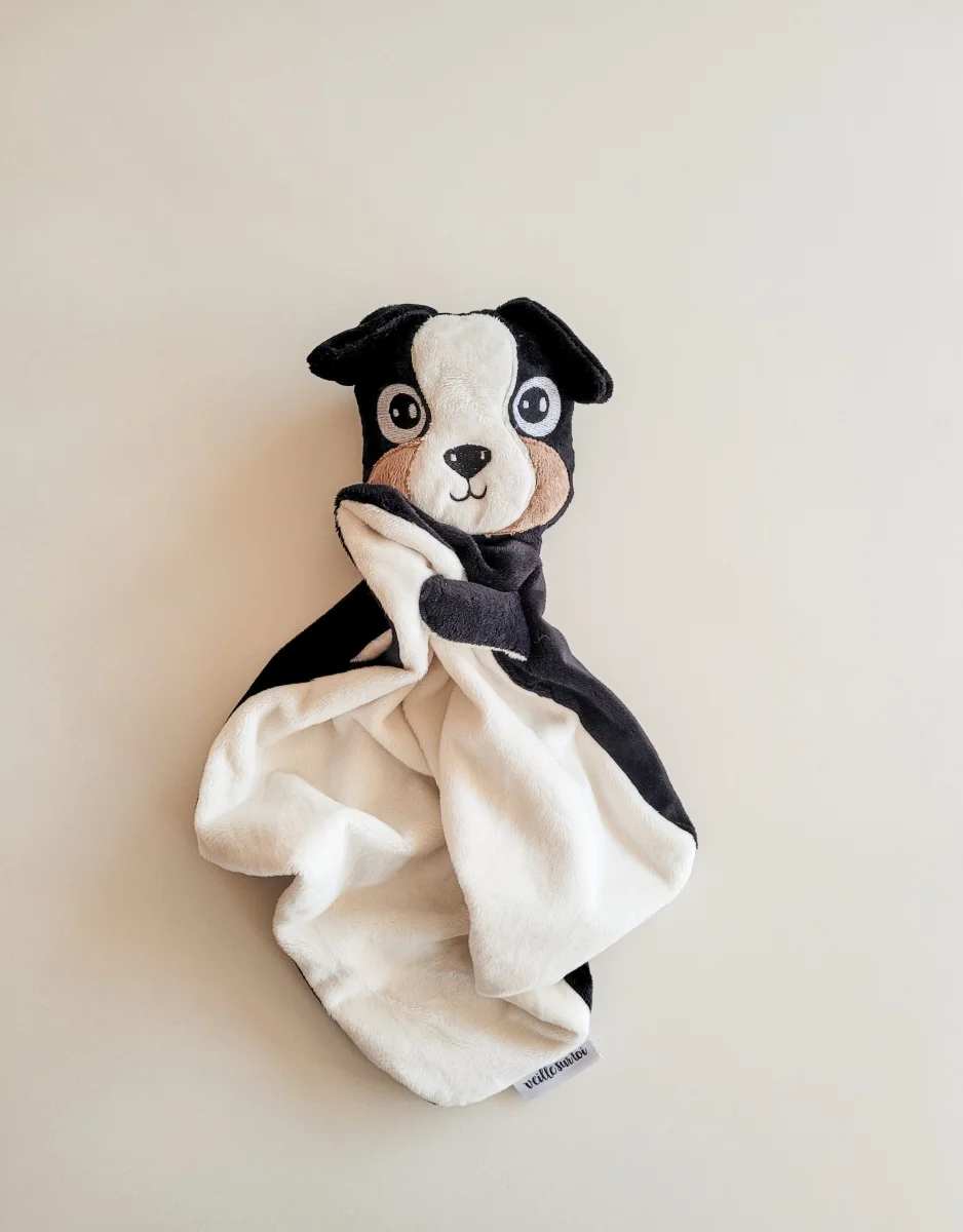 Doudou Chien - Bernard - Veille sur toi - Boutique Maman & Bébé – Produits Essentiels au Quotidien - Peluche musicale