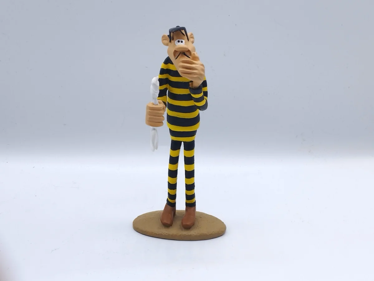 Figurine “Averell Dalton” - Vins Rouges Harmonieux pour Chaque Occasion - {'count': 1, 'name': 'objets'}