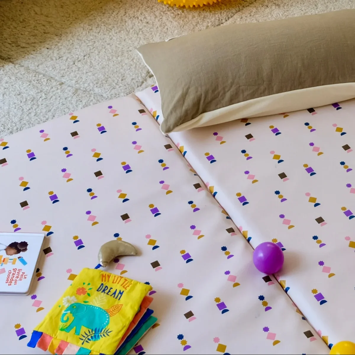 Housse Waterproof Gommettes - Boutique Maman & Bebe Bébé – Produits Essentiels au Quotidien