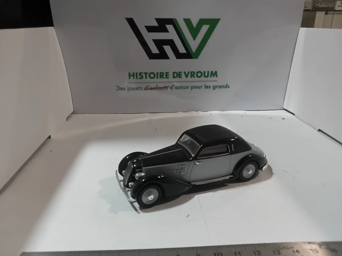 Lancia Astura 1935 1/43 Solido Metal - Vins Rouges Harmonieux pour Chaque Occasion Miniature voiture LANCIA ASTURA 1935 - SOLIDO 1/43 - Collection