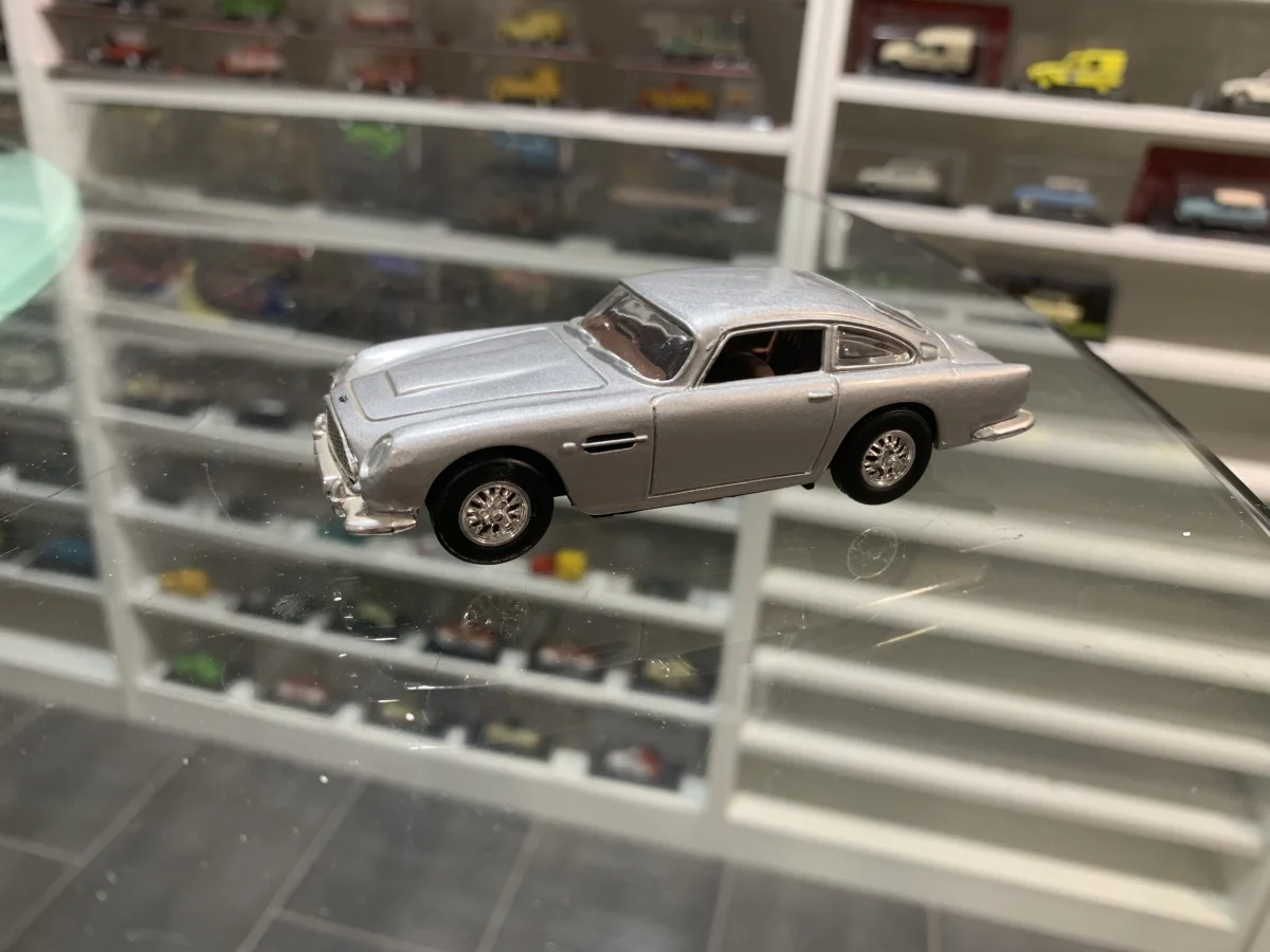 Aston martin 1950 1/43 Delprado - Vins Rouges Harmonieux pour Chaque Occasion VENDS AU 1/43 Occasion TEKNO Jaguar Type E ref : 927. Année 1964. SUPERBE  ETAT. EUR 156,70 - PicClick FR