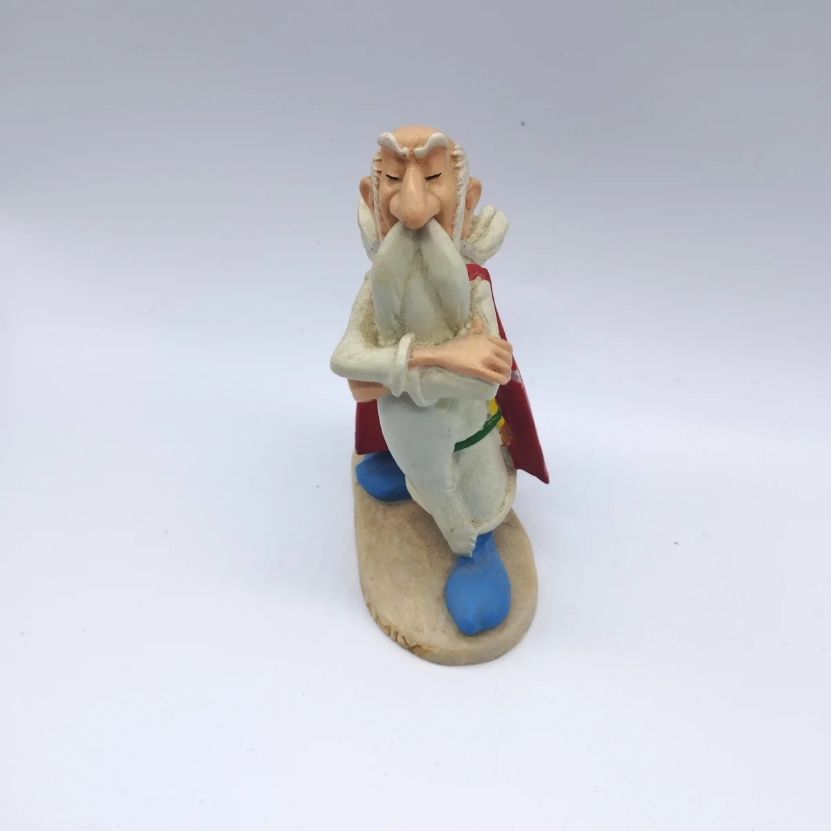 Figurine Panoramix - Vins naissance Rouges Harmonieux pour Chaque Occasion