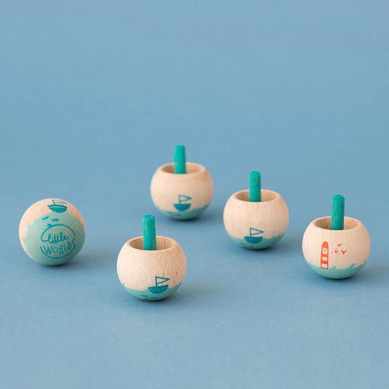 TOUPIE EN BOIS "LITTLE vamei WORLDS" - Boutique Maman & Bébé – Produits Essentiels au Quotidien