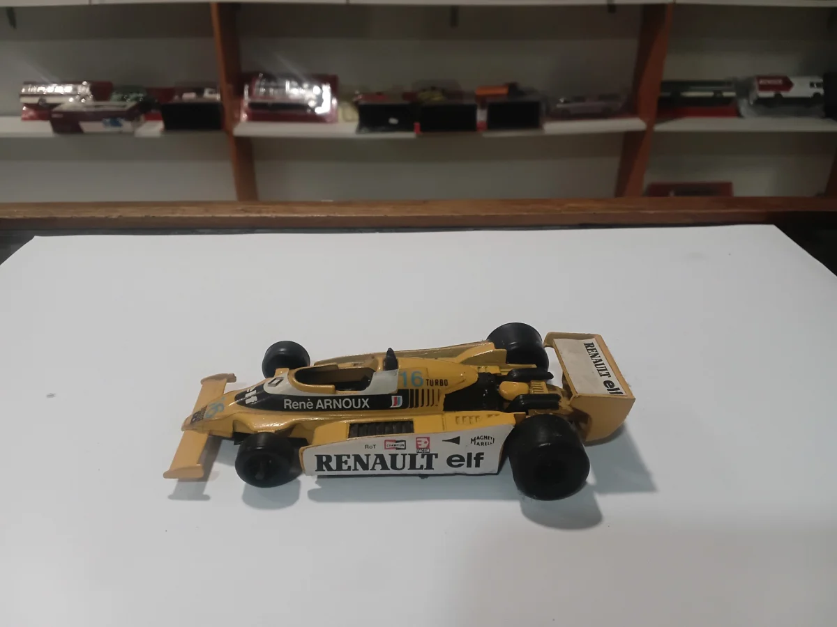 Formule Renault Turbo Racing Team Yaxon 1/43 - Vins Rouges Harmonieux pour Chaque Occasion Box vin haut de gamme 2026 – abonnement vin | Winebox Prestige