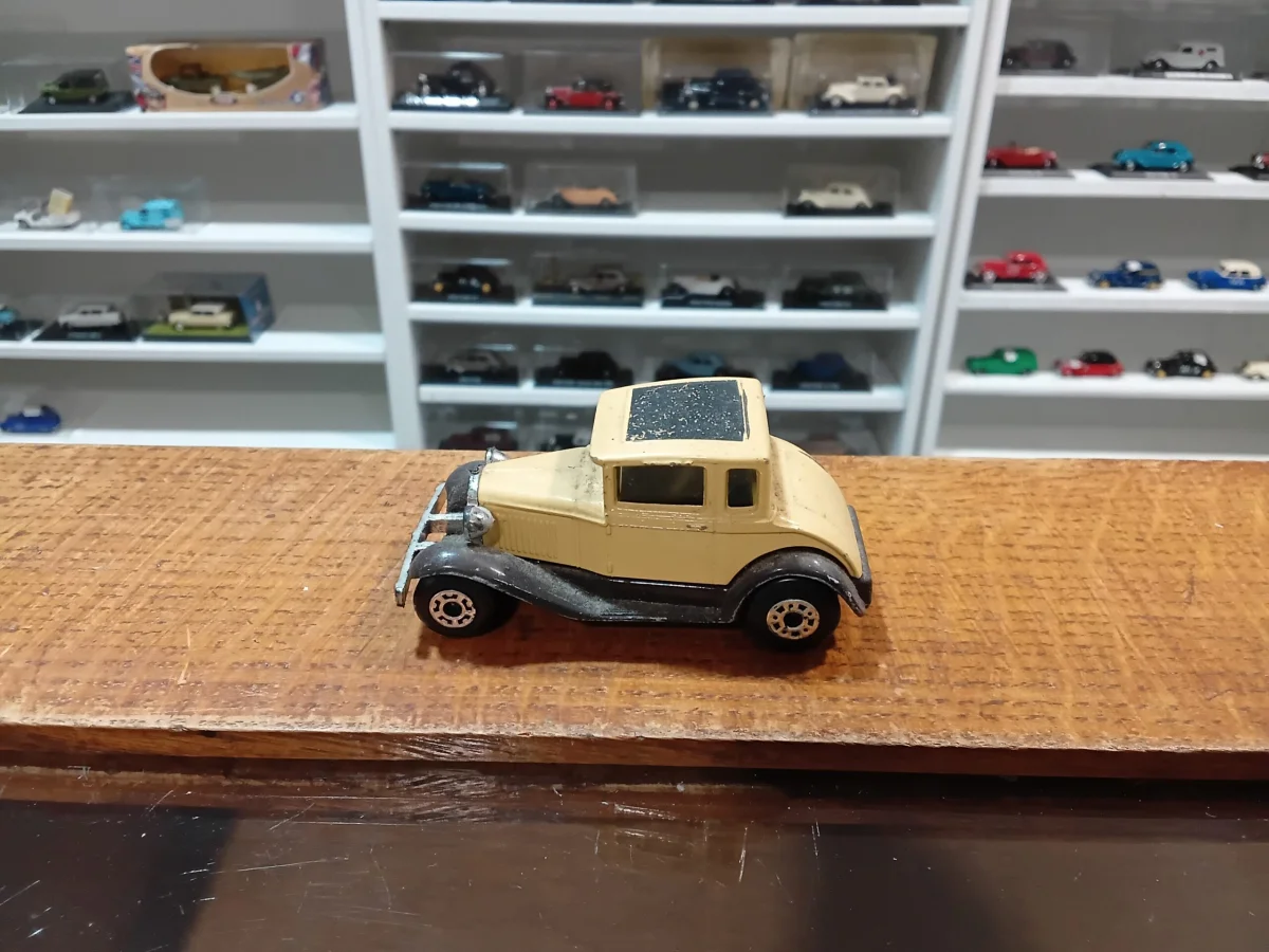 Matchbox Superfast Model A Ford 1979 1/52 - Vins Rouges rondeur Harmonieux pour Chaque Occasion