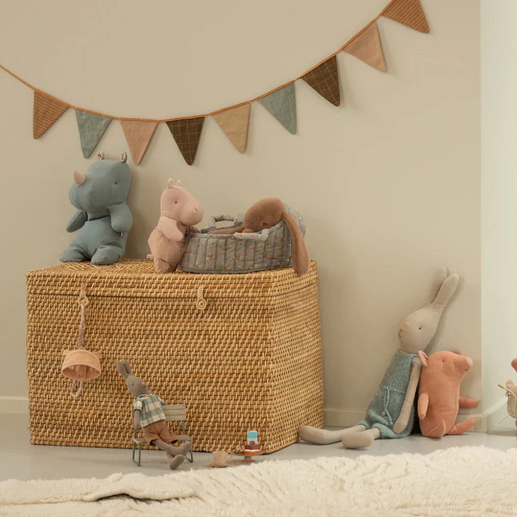 PELUCHE Écologique HIPPO ROSE AVEC TUTU - Boutique Maman & Bébé – Produits Essentiels au Quotidien