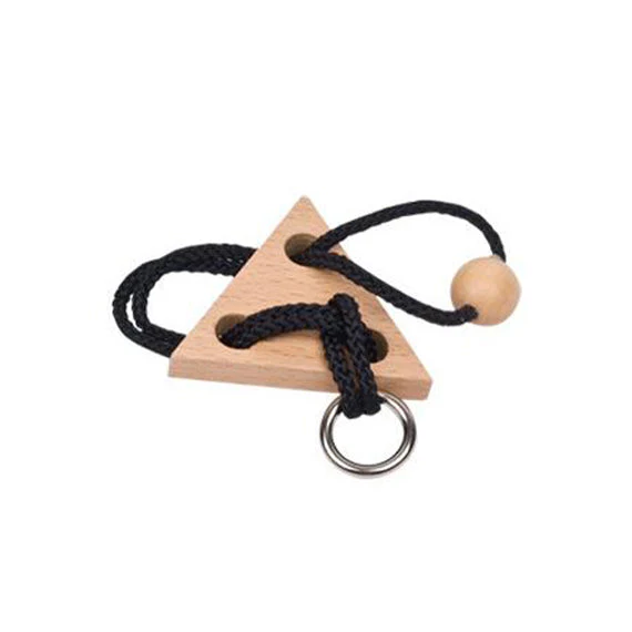 Casse-Tête Chinois Anneau Ficelle - Escarpins & Stilettos élégants pour femme – Nouvelle collection tendance Escarpins femme noirs à talon haut, bride dorée et bout pointu élégant