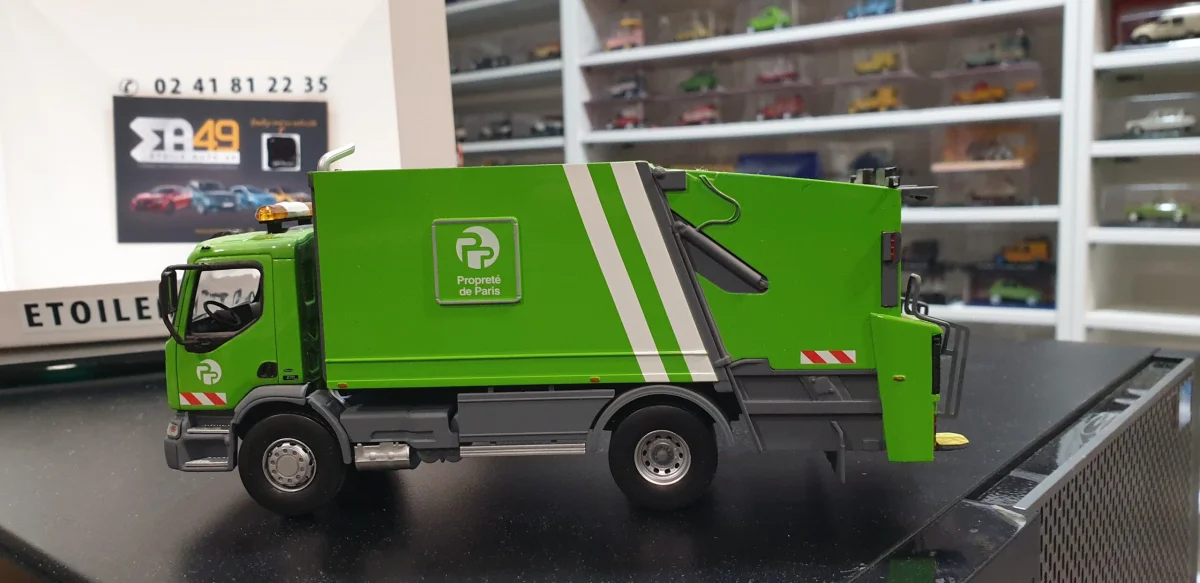 Camion Renault Premium Norev Propreté Paris Vins Rouges Harmonieux Occasion