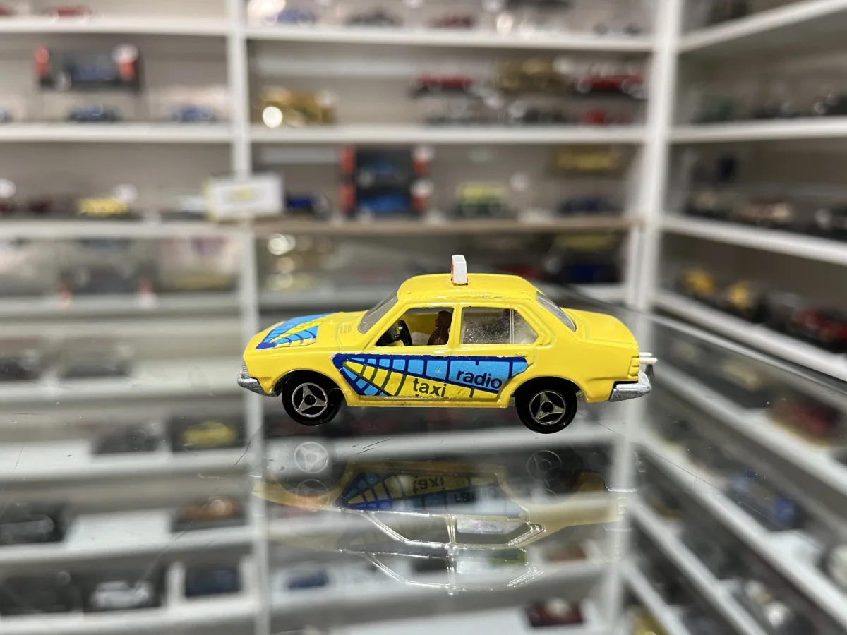 Renault n° Majorette Vins Rouges Harmonieux Occasion