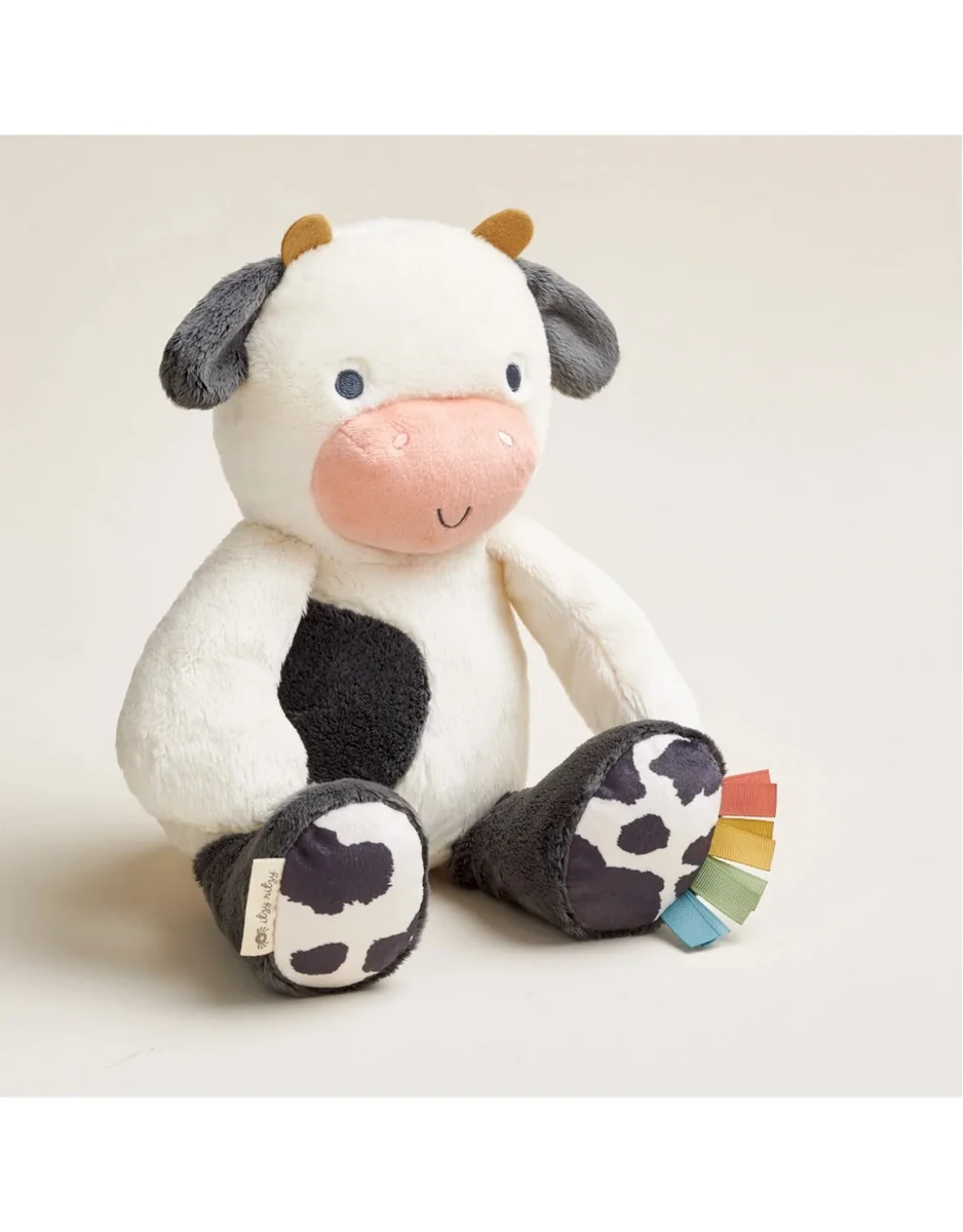 Peluche câline - Carmen la Vache - Sweetie Snuggles™ - Itzy Ritzy - Boutique Maman & Bébé – Produits Essentiels au Quotidien Peluche - Bébé vache (jersey) 7" - Cuddle + kind – Veille sur toi