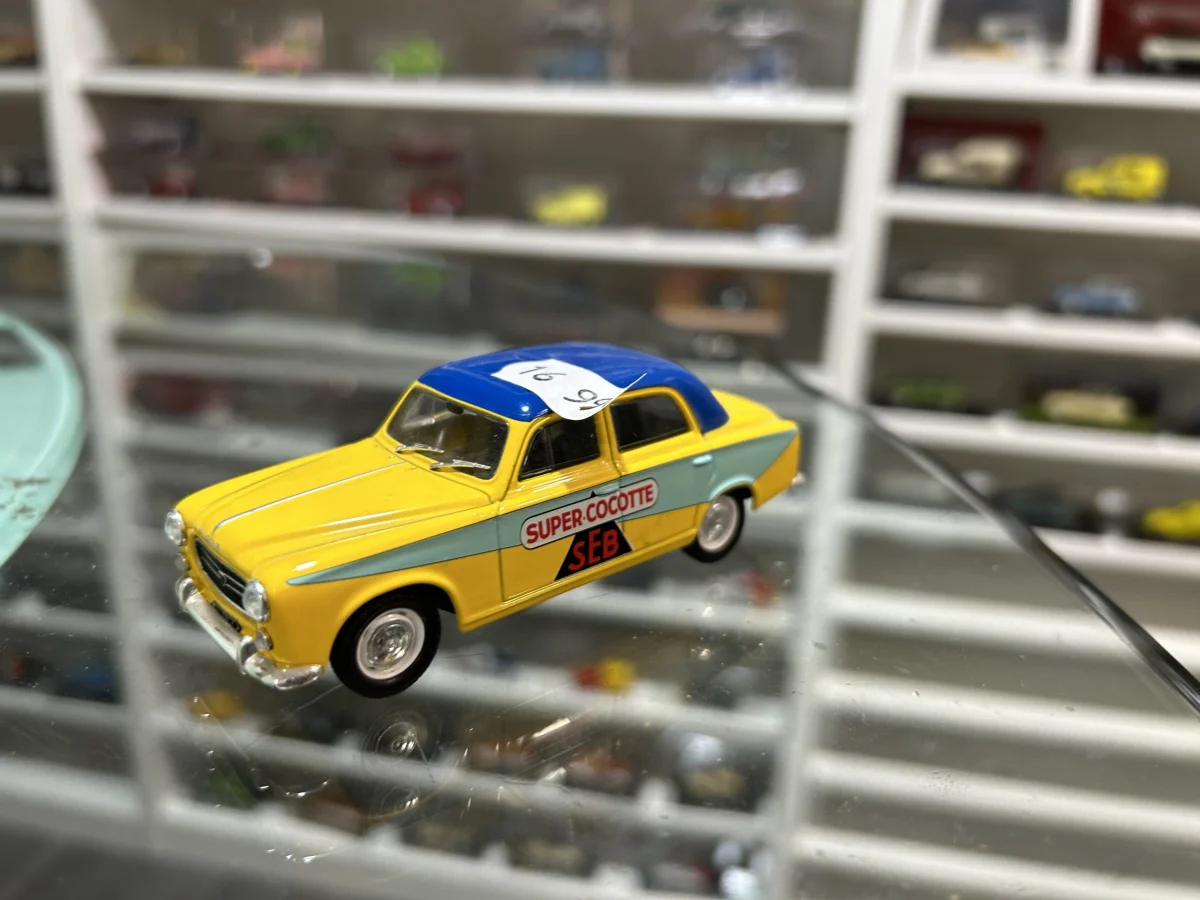 Peugeot Moka Seb Norev 1/43 Vins Rouges Harmonieux Occasion