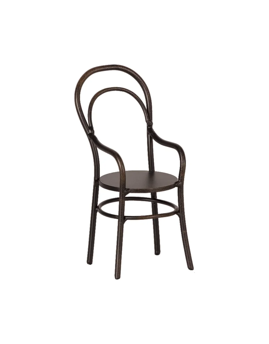 Chaise avec accoudoirs Mini - Maileg - Boutique Maman & Bébé – Produits Essentiels au Quotidien Siège de chaise pour apprendre à s'asseoir – Bébé CuuuTe - Produite CuuuTe  - Promo CuuuTe