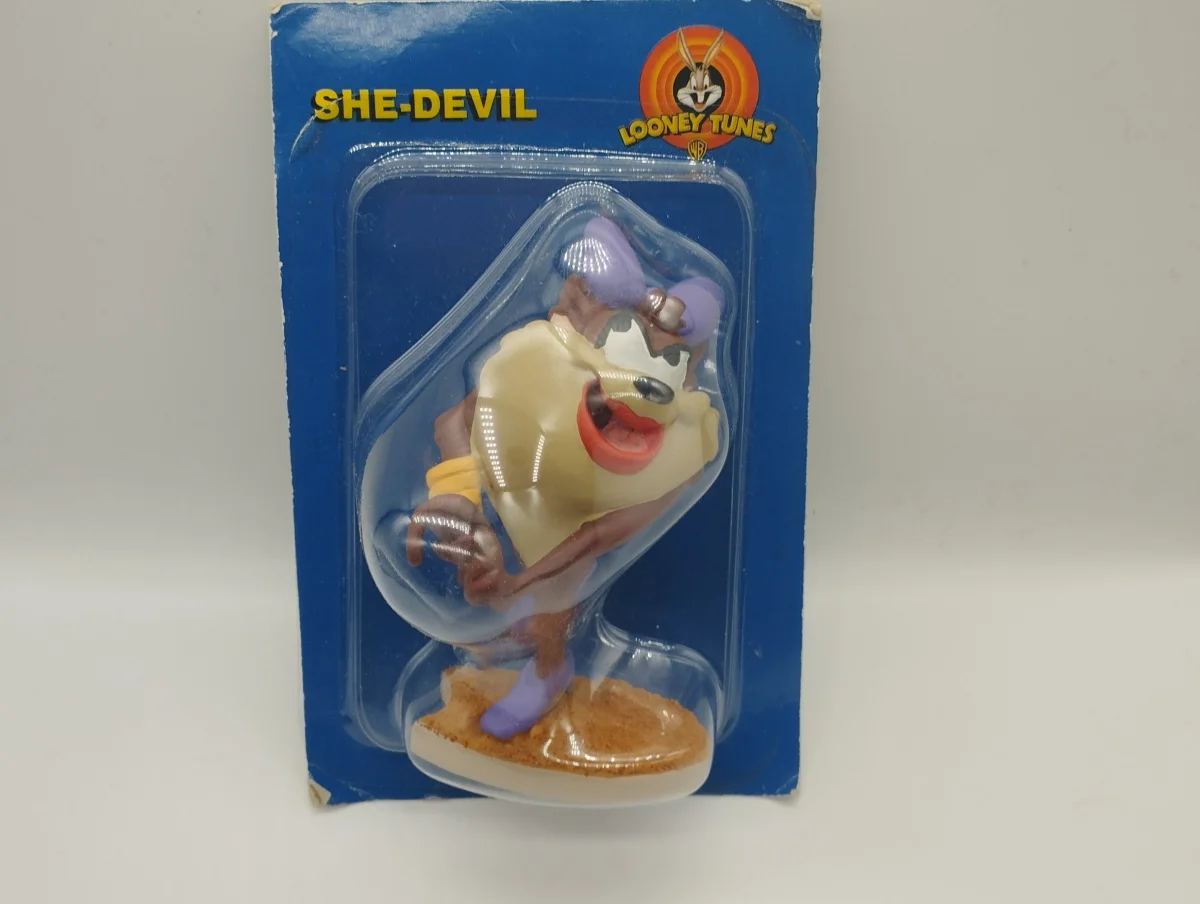 Figurine Looney Tunes – “She Devil” - Vins Rouges Harmonieux pour Chaque Occasion - {'count': 2, 'name': 'SL60'}