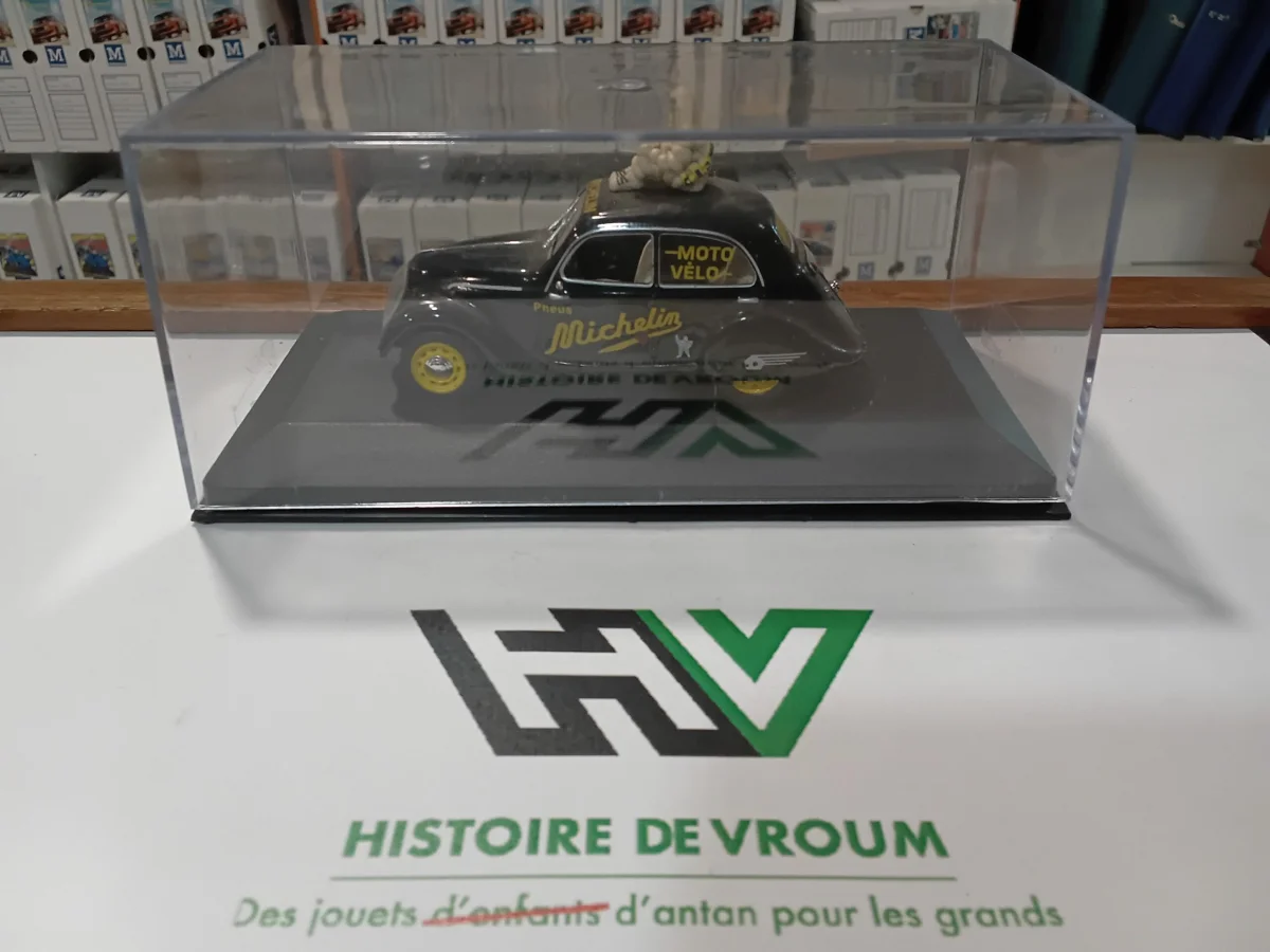 Peugeot 202 Michelin 1/43 - Vins Rouges Harmonieux pour Chaque Occasion - Vins rouges