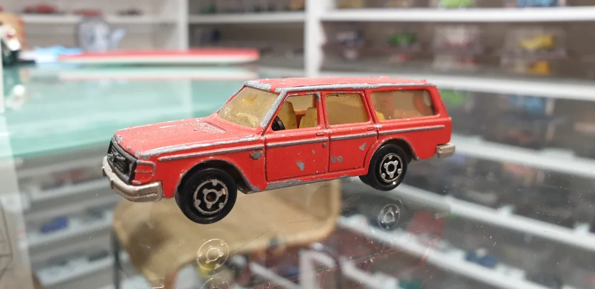Volvo 245 DL N°220 Majorette 1/60 - Vins Rouges Harmonieux pour Chaque Occasion Volvo 245 dl majorette - Collection