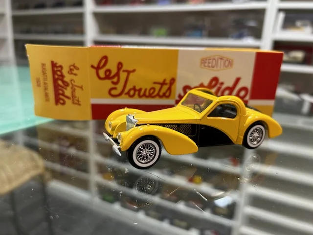 Bugatti Atalante 1939 1/43 - Vins Rouges Harmonieux pour Chaque Occasion - renault 1/43 vin occasion