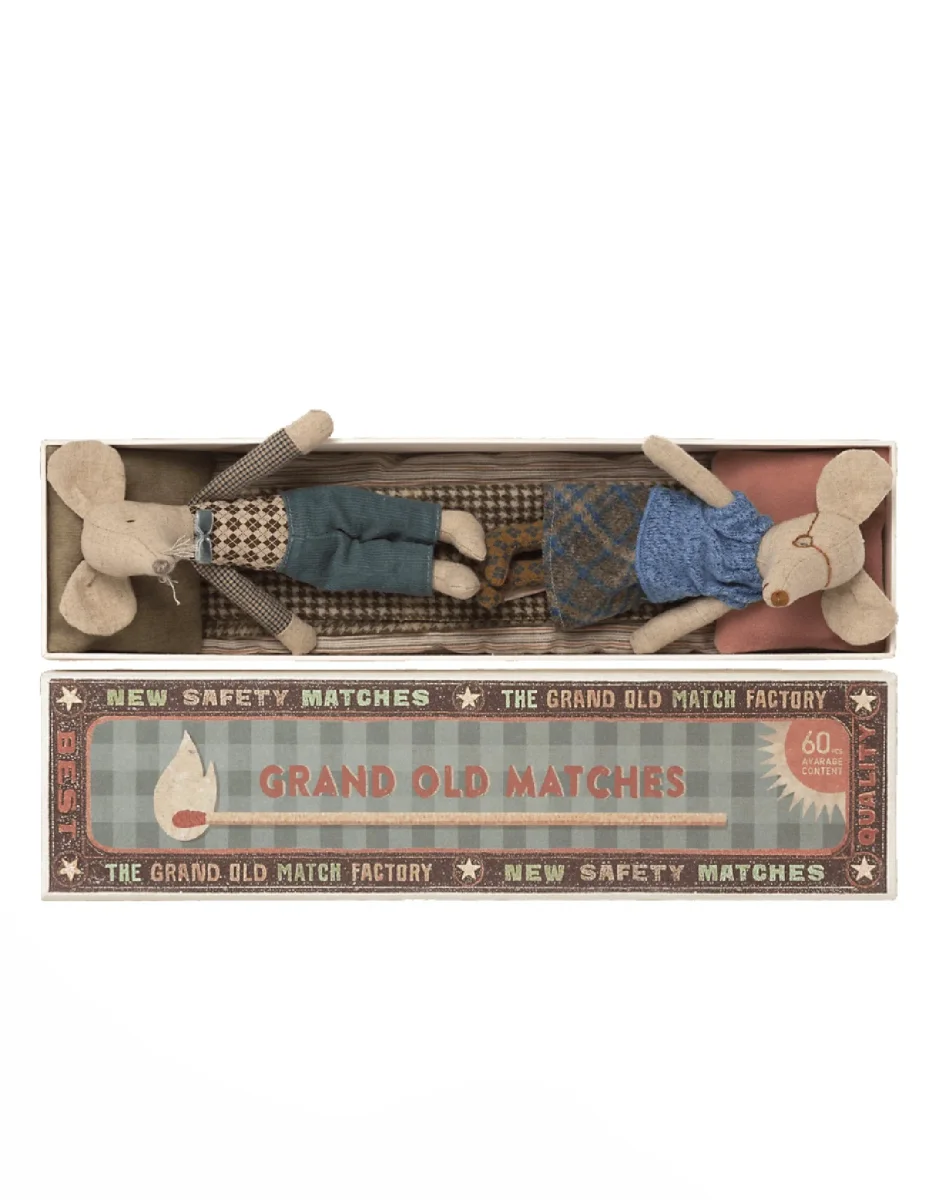 Grand-papa et grand-maman souris dans une boite d'allumette - Maileg - Boutique Maman & Bébé – Produits Essentiels au Quotidien - baby green boite amp bébé produit