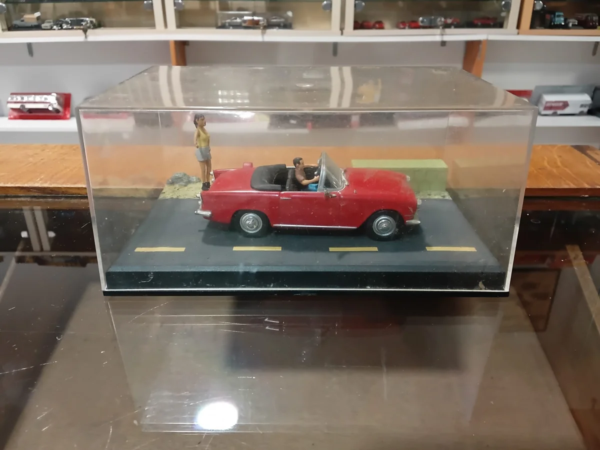 Diorama Simca Oceane Stoppeuse 1/43 Vins Rouges Harmonieux Occasion